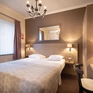 I Hotel