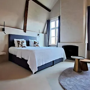 Montanus **** Bruges