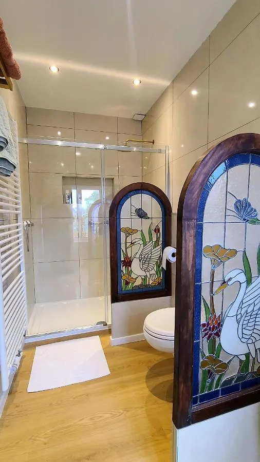 Bed and Breakfast Boutique B&B Poppy'S Μπριζ